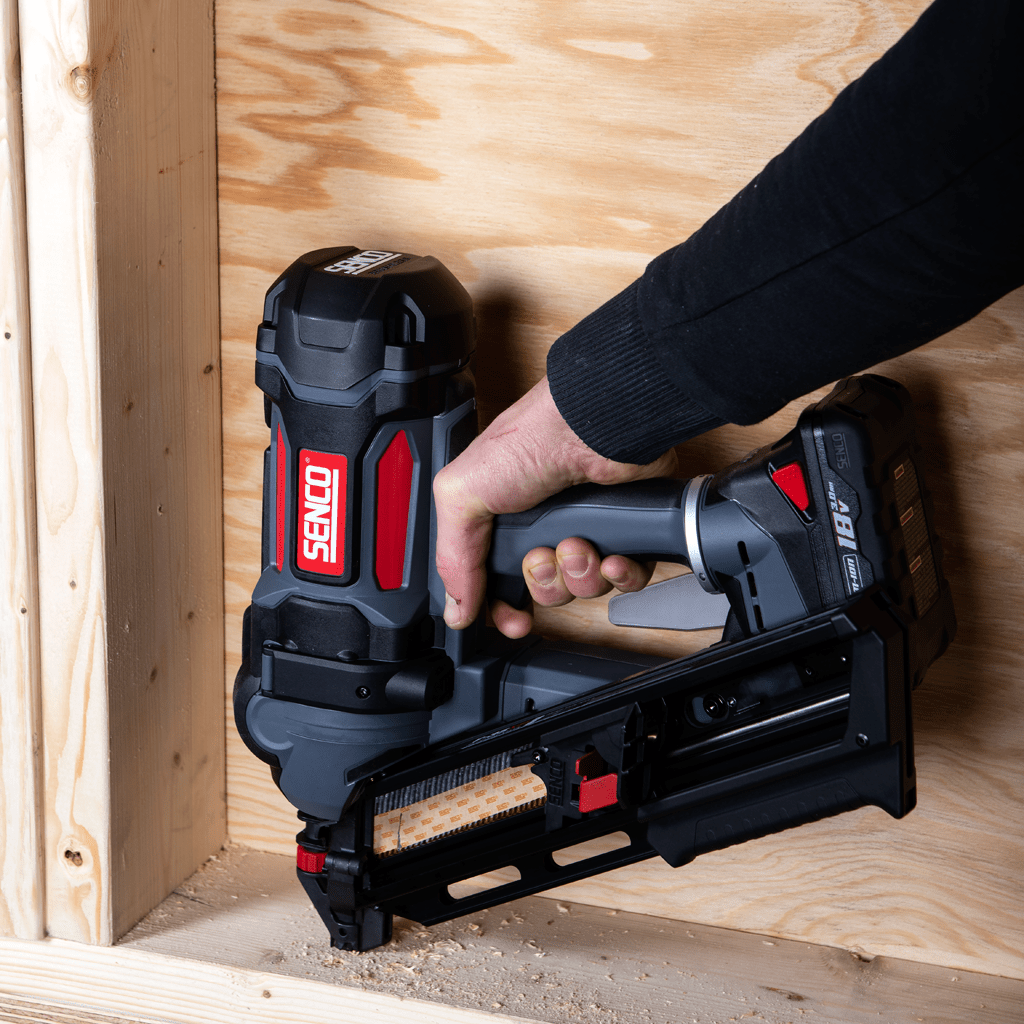 Senco F-35XP 18V 34 Degree Cordless Battery Fusion Framing Nailer 50mm-90mm 10G7001N - ProNailers